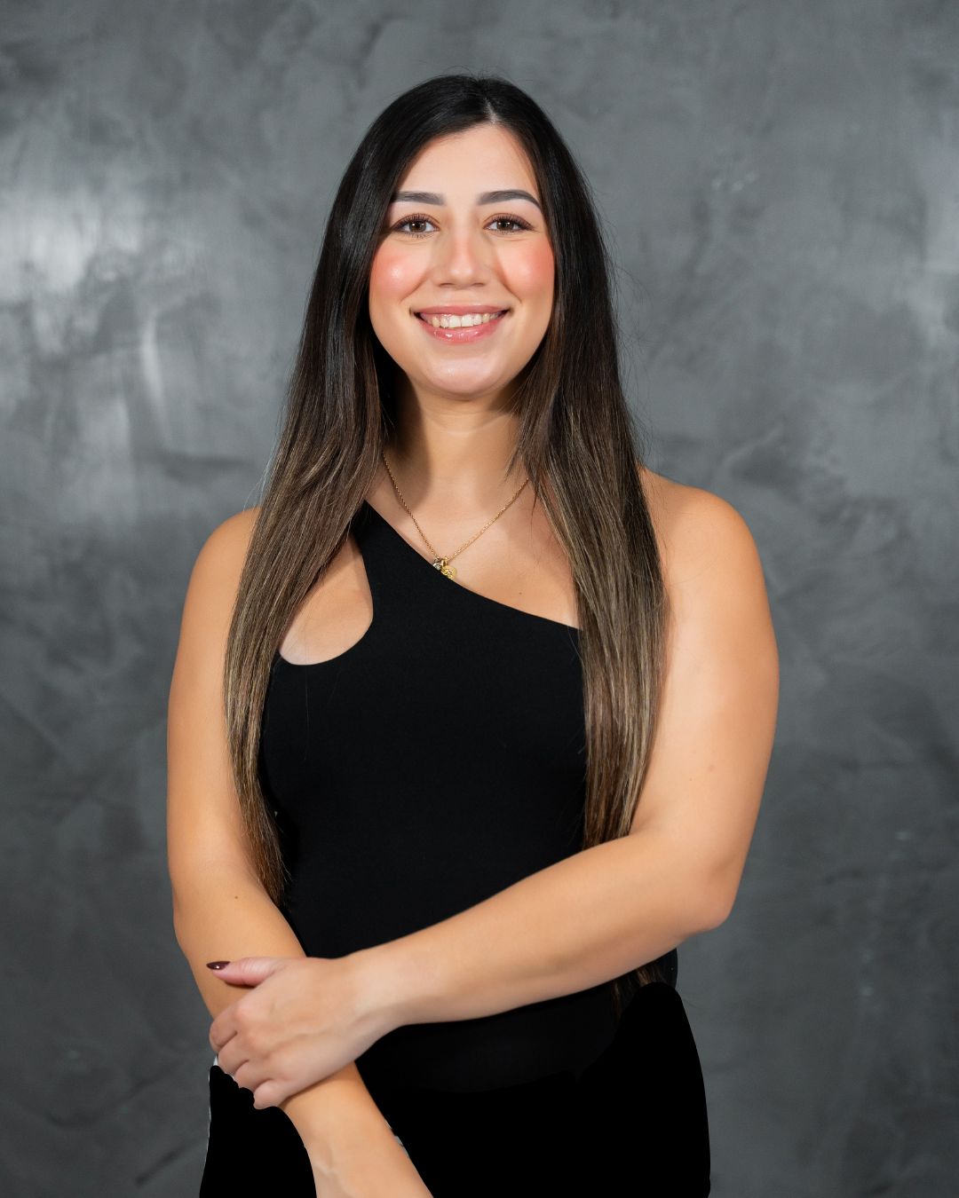 Valentina - Micro de Cejas y Visagismo