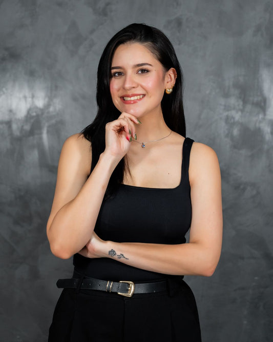 Marie - Micro de cejas